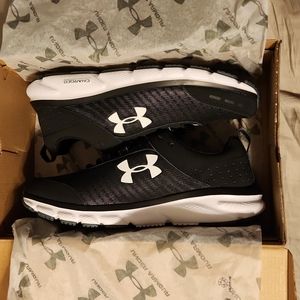 Under Armour Ladies Brand new Sneakers